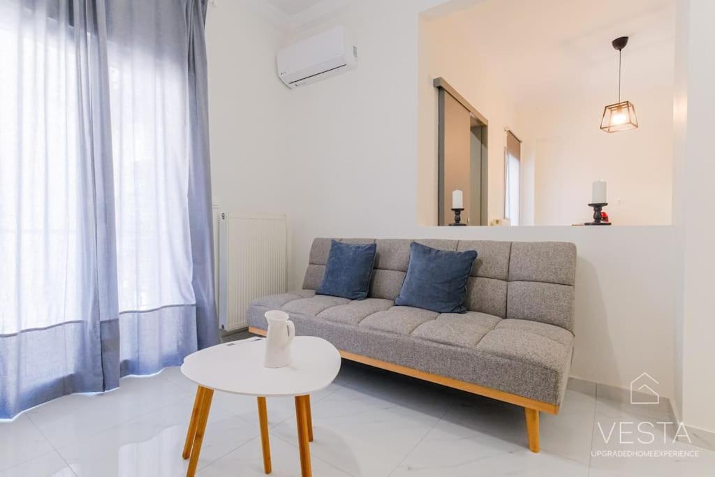 Theofilos Urban Apartment, Close To City Center เทสซาโลนิกิ ภายนอก รูปภาพ